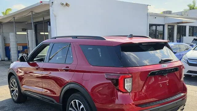 2023 Ford Explorer ST-Line