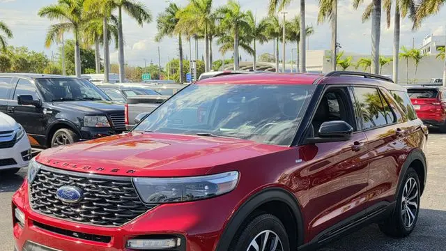 2023 Ford Explorer ST-Line