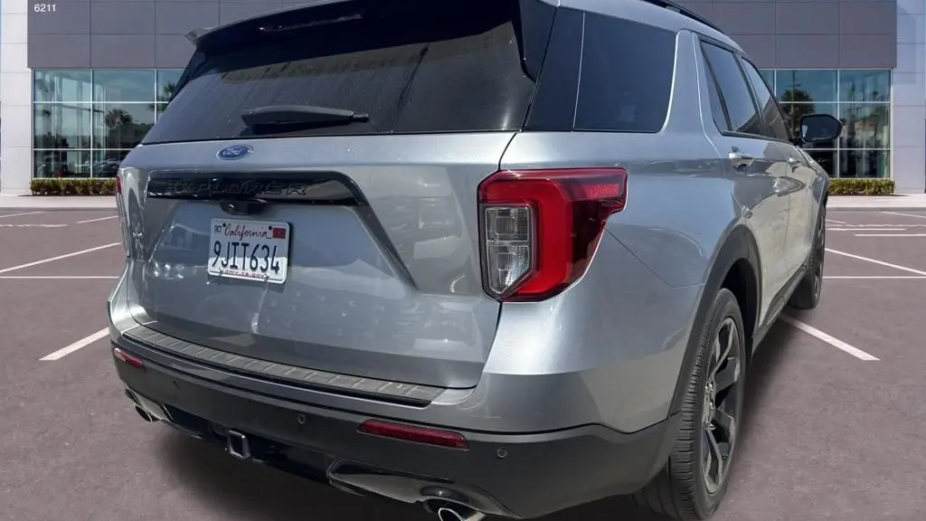 2023 Ford Explorer ST-Line
