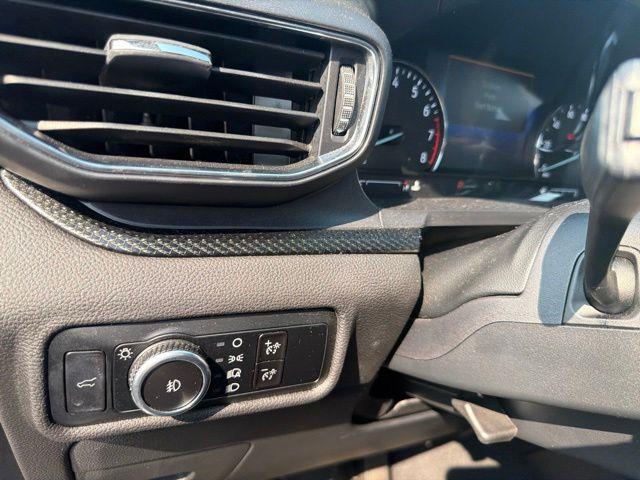 2023 Ford Explorer - $35,992