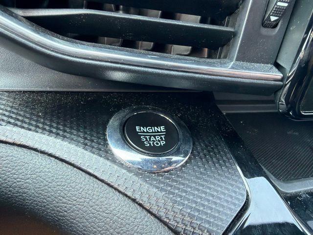 2023 Ford Explorer - $35,992