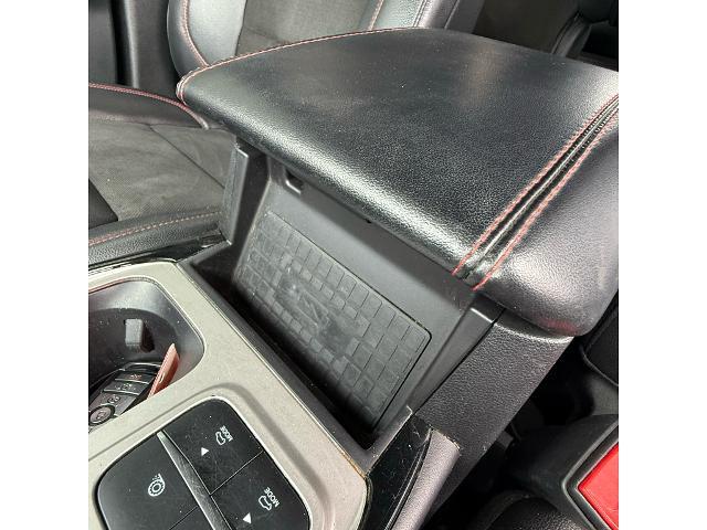 2023 Ford Explorer - $32,900