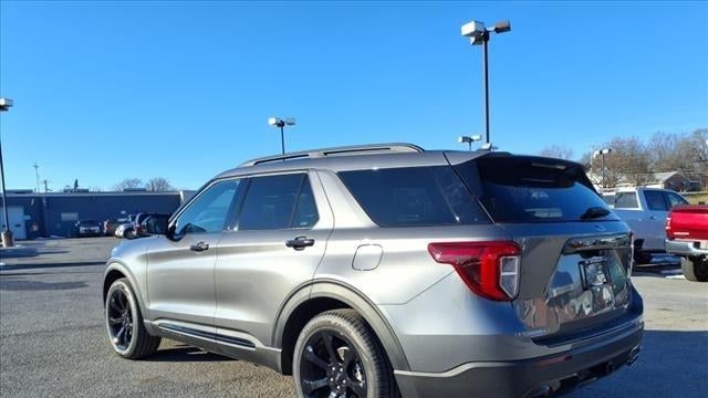 2024 Ford Explorer ST-Line