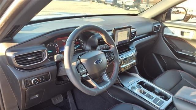 2024 Ford Explorer ST-Line