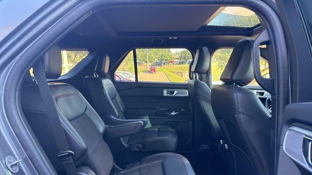 2024 Ford Explorer ST-Line