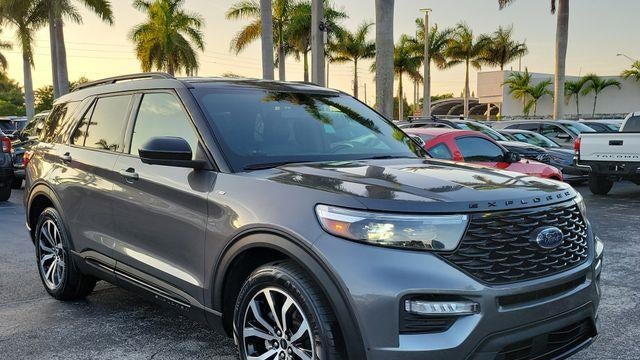 2022 Ford Explorer ST-Line