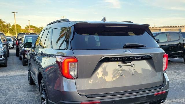 2022 Ford Explorer ST-Line