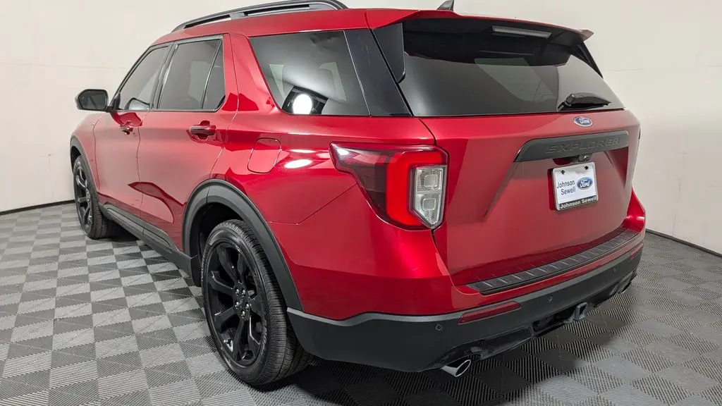 2024 Ford Explorer ST-Line