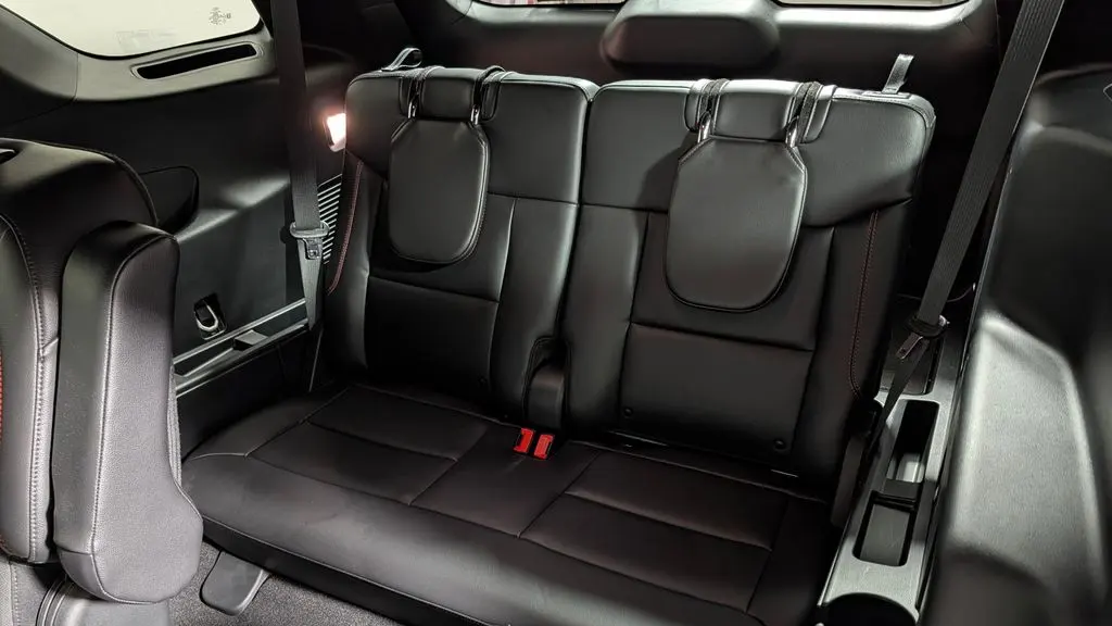 2024 Ford Explorer ST-Line