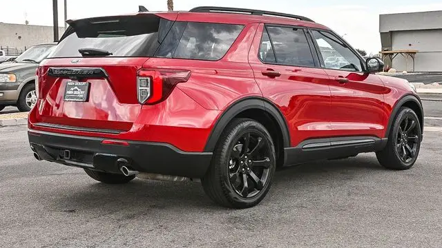 2023 Ford Explorer ST-Line