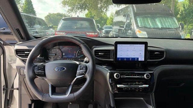 2023 Ford Explorer ST-Line