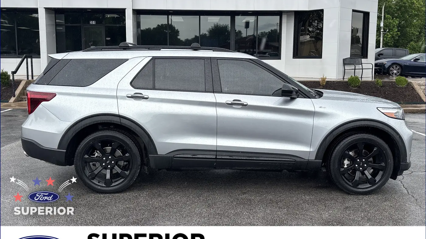 2024 Ford Explorer ST-Line