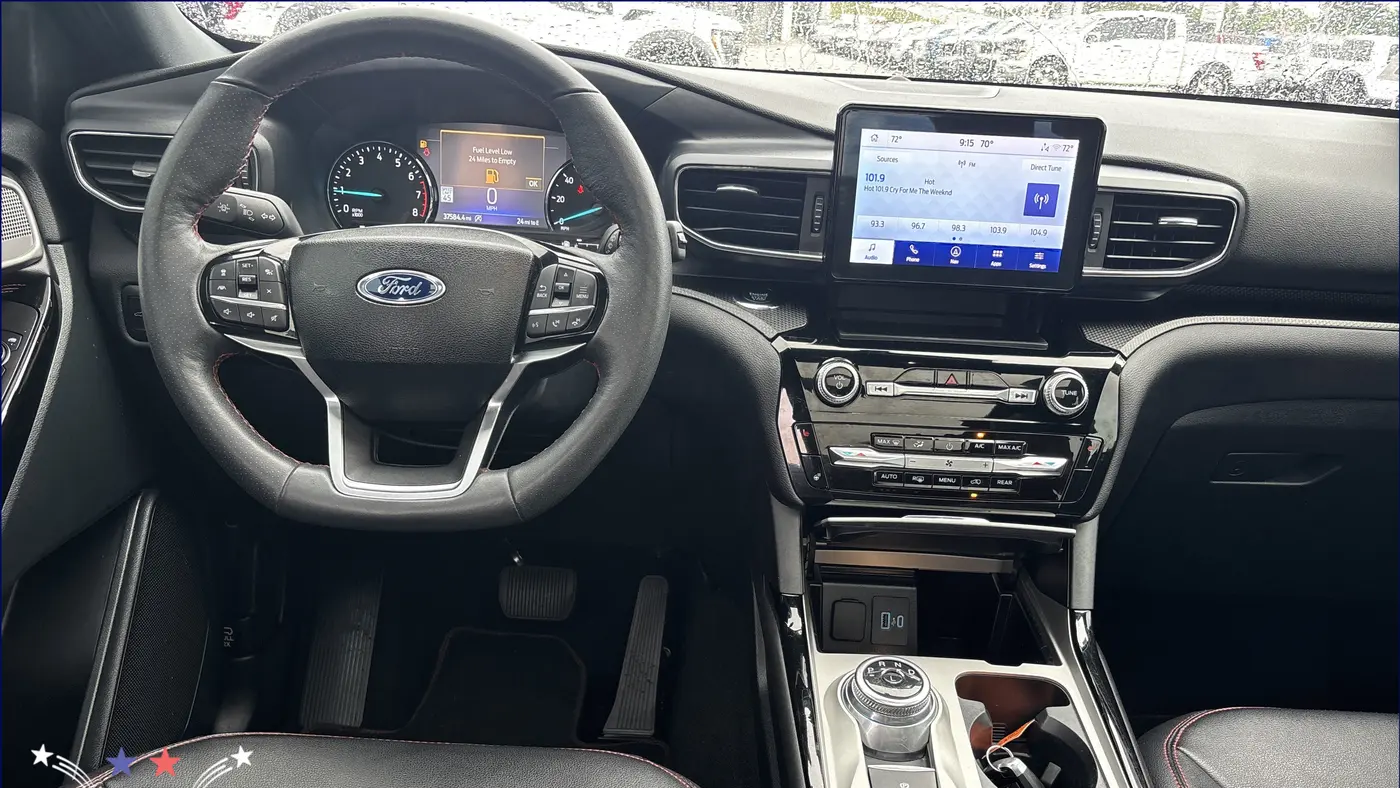2024 Ford Explorer ST-Line