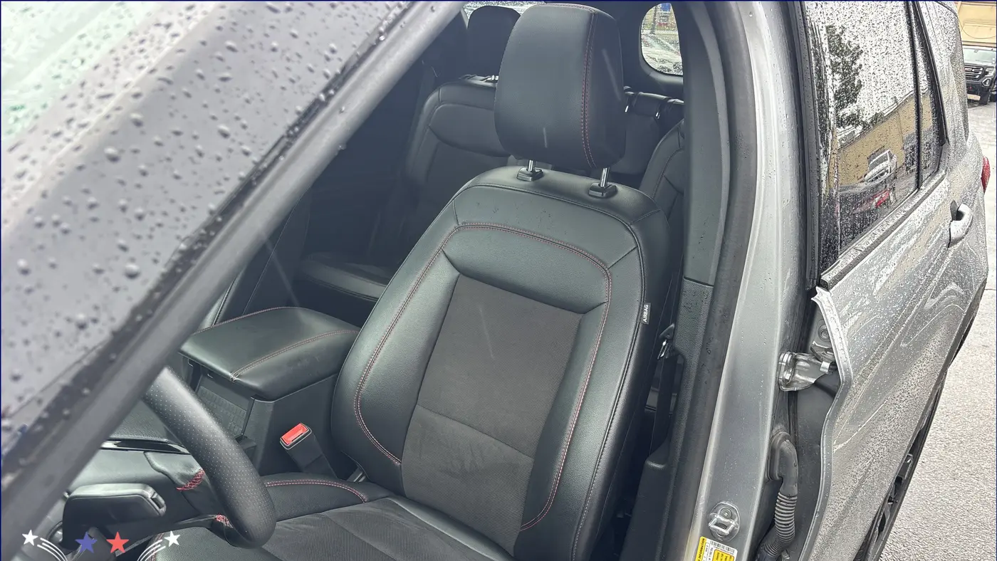 2024 Ford Explorer ST-Line