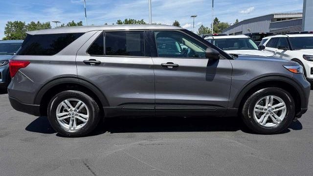 2022 Ford Explorer Base