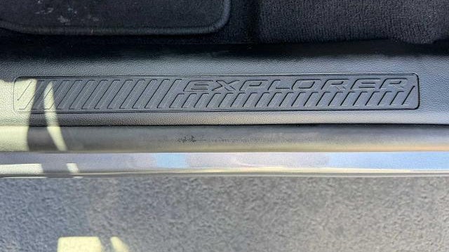 2022 Ford Explorer Base