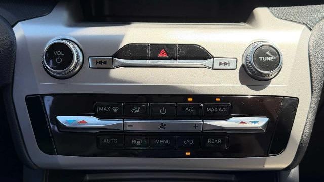 2022 Ford Explorer Base