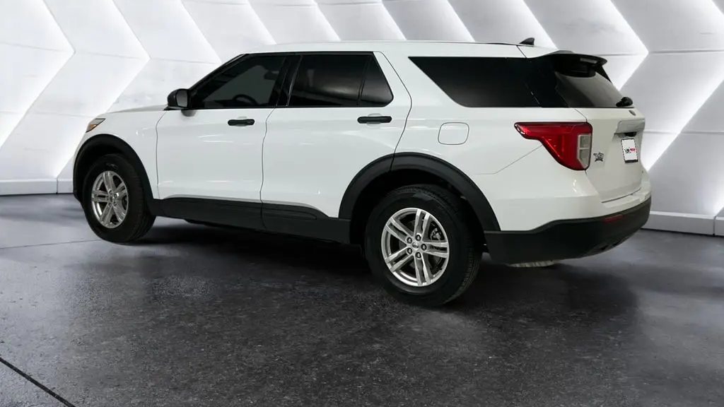 2023 Ford Explorer Base