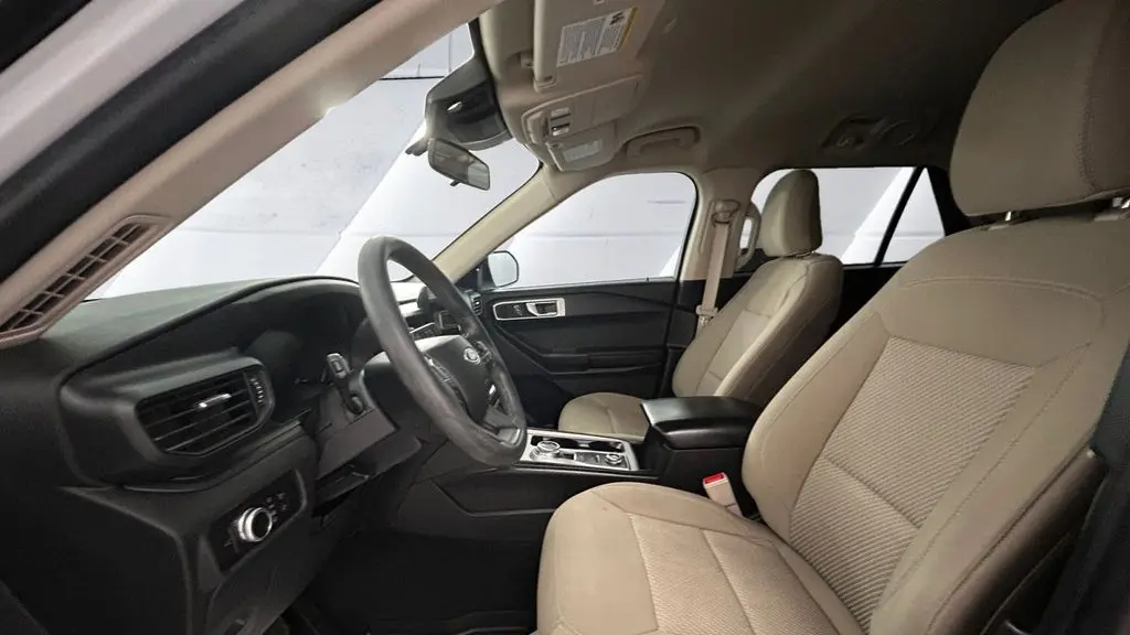 2023 Ford Explorer Base