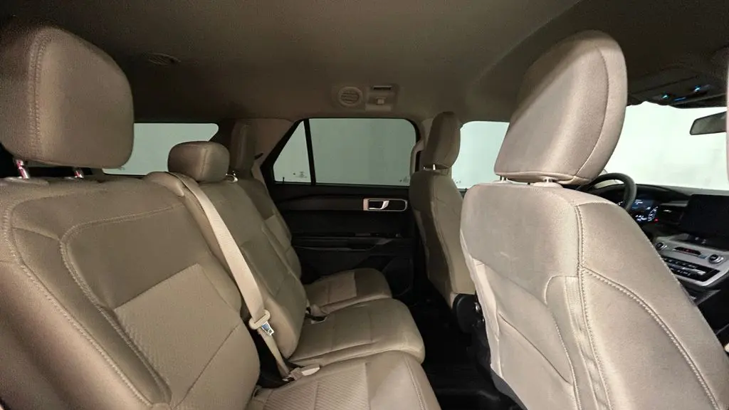 2023 Ford Explorer Base