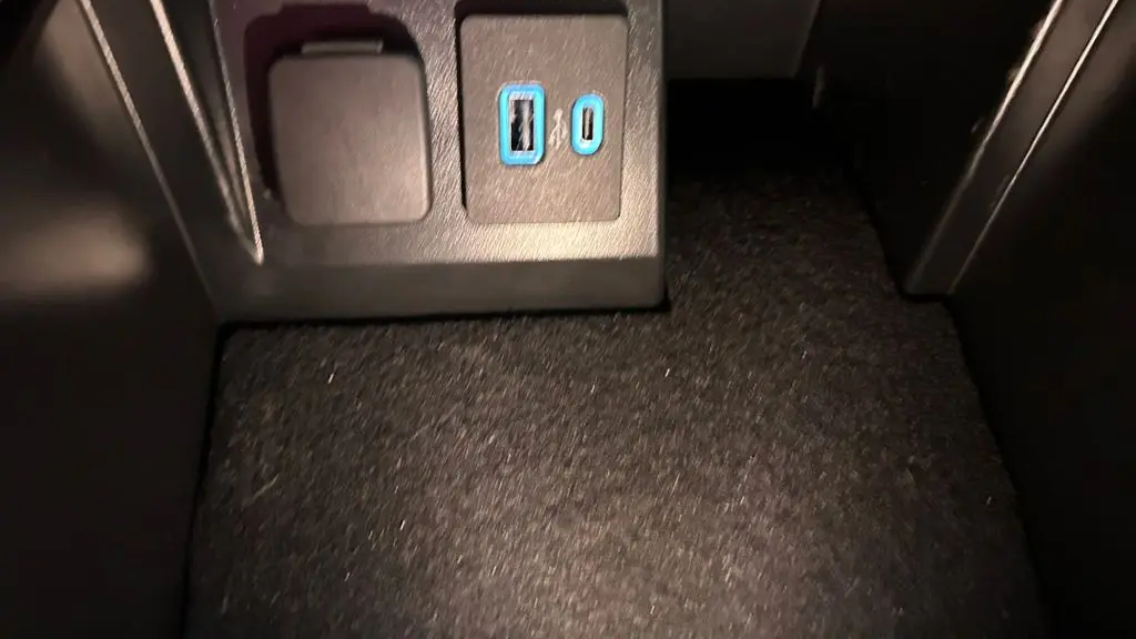 2023 Ford Explorer Base