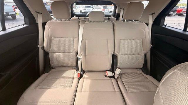 2021 Ford Explorer Base