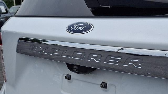 2021 Ford Explorer Base