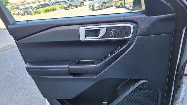 2021 Ford Explorer Base