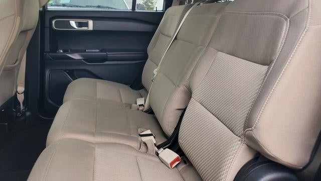 2022 Ford Explorer Base