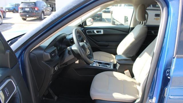 2023 Ford Explorer Base
