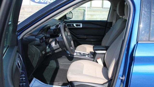 2023 Ford Explorer Base