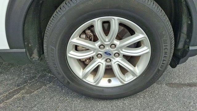 2021 Ford Explorer Base