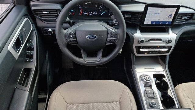 2021 Ford Explorer Base