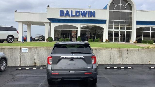 2023 Ford Explorer Base