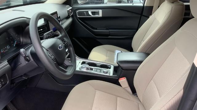 2023 Ford Explorer Base