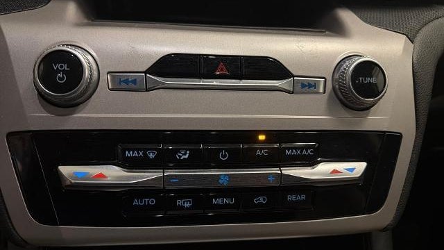2023 Ford Explorer Base