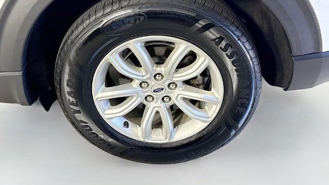 2021 Ford Explorer Base