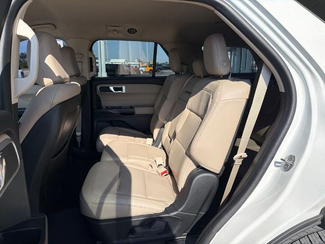 2020 Ford Explorer - $22,172