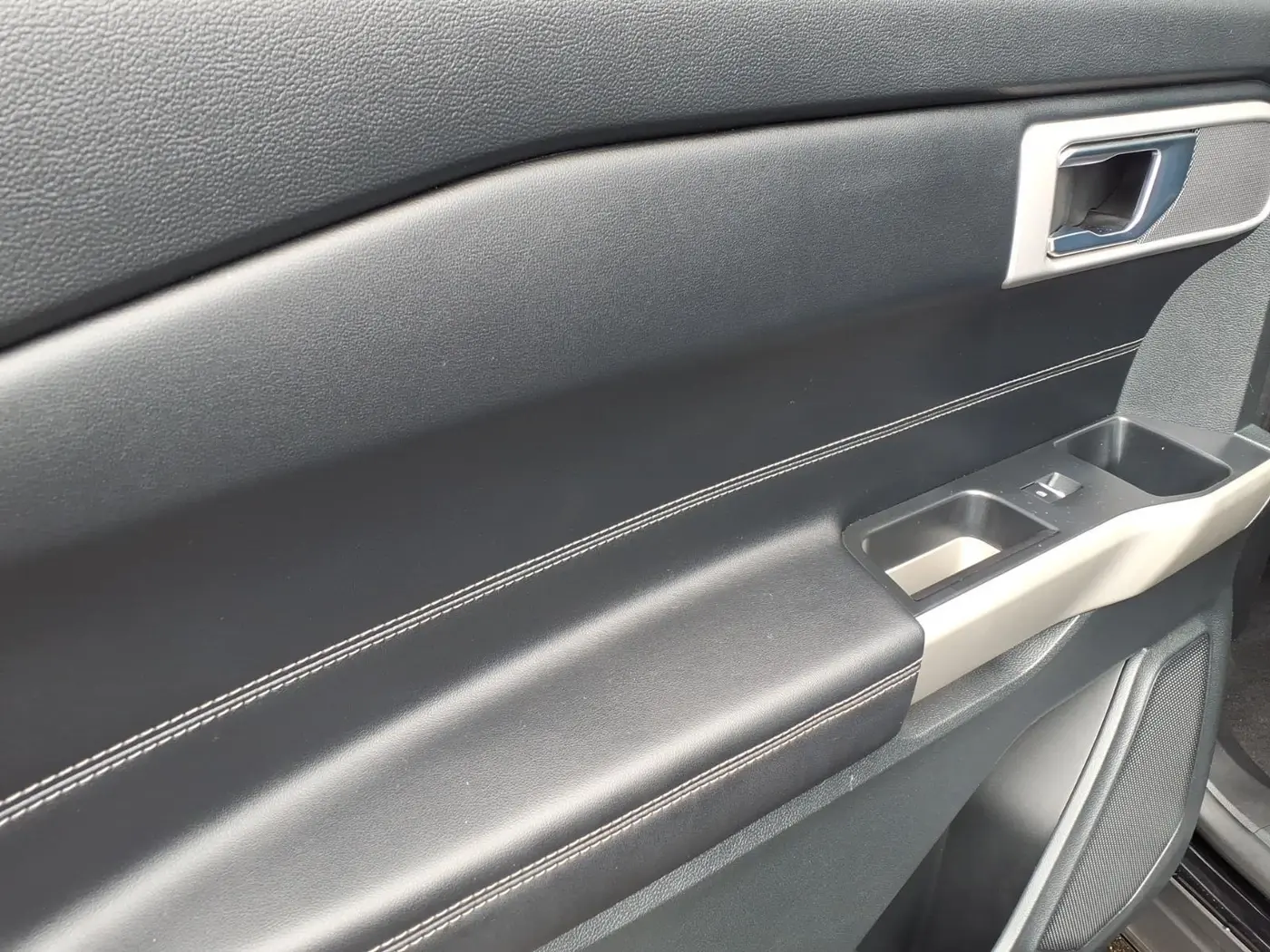 2021 Ford Explorer - $19,997
