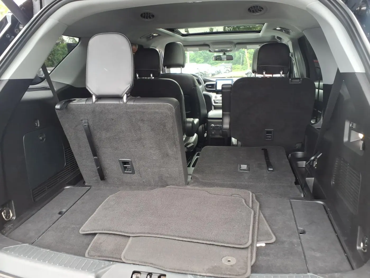 2021 Ford Explorer - $19,997