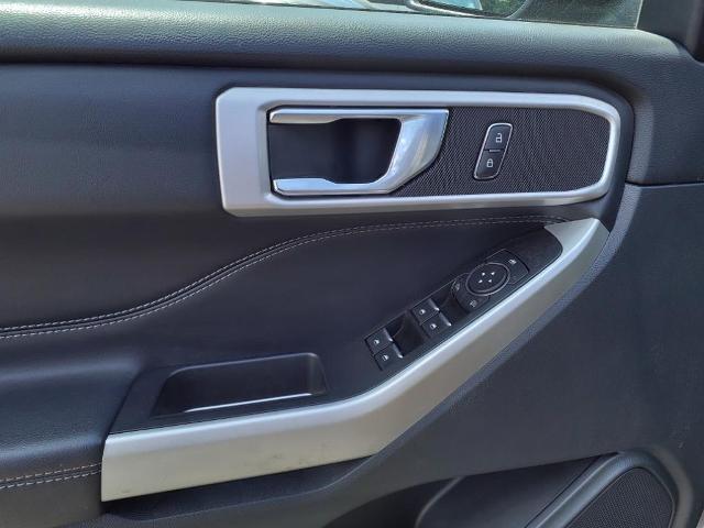 2021 Ford Explorer - $32,995