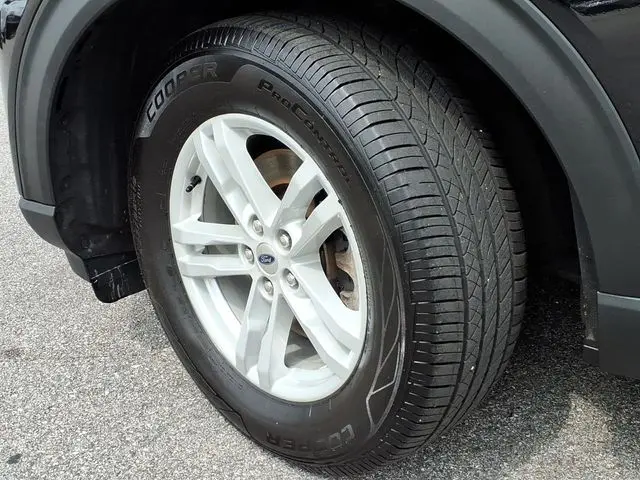 2021 Ford Explorer - $22,051