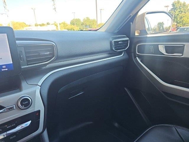 2022 Ford Explorer - $29,998