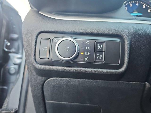 2022 Ford Explorer - $29,998