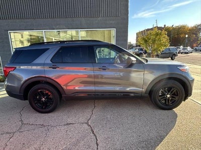 2022 Ford Explorer AWD XLT 4DR SUV