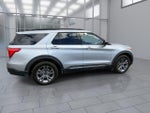 2022 Explorer Thumbnail 9