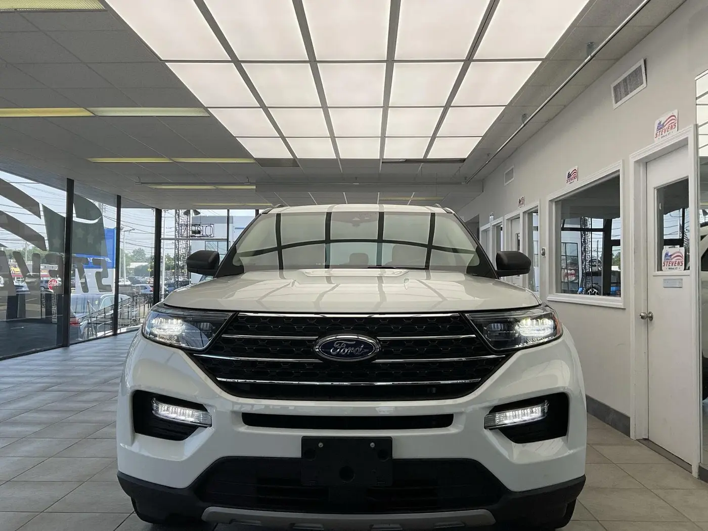 2022 Ford Explorer - $29,995