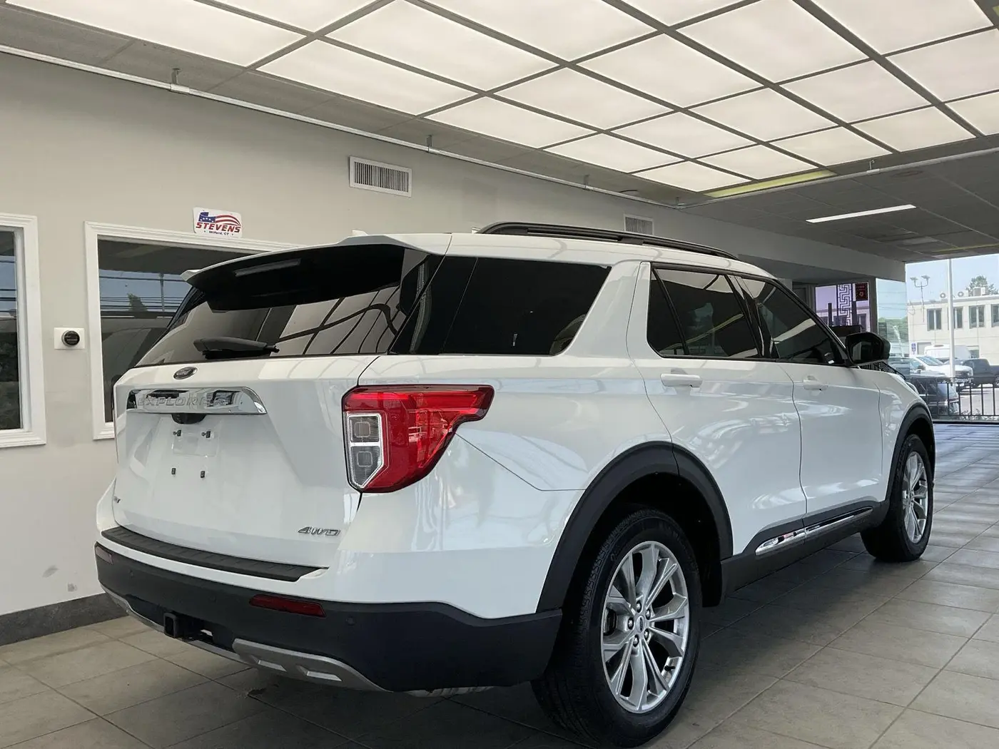 2022 Ford Explorer - $29,995