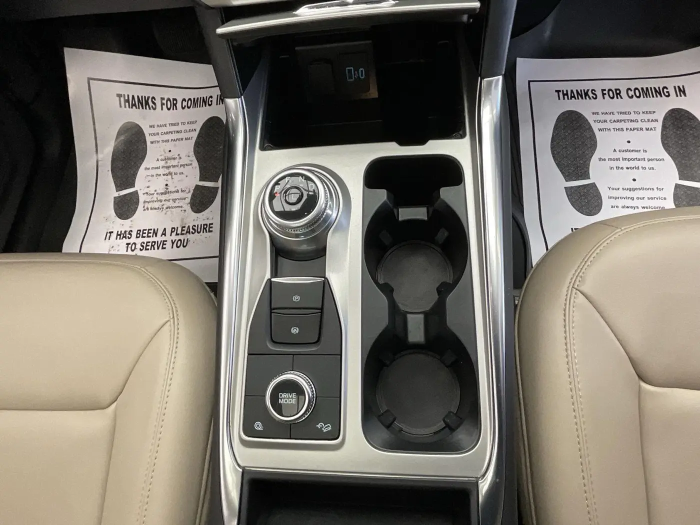2022 Ford Explorer - $29,995
