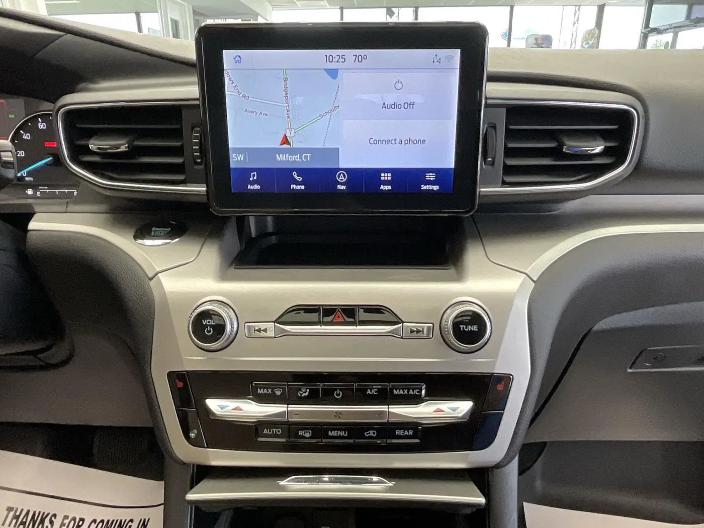 2022 Ford Explorer - $29,995